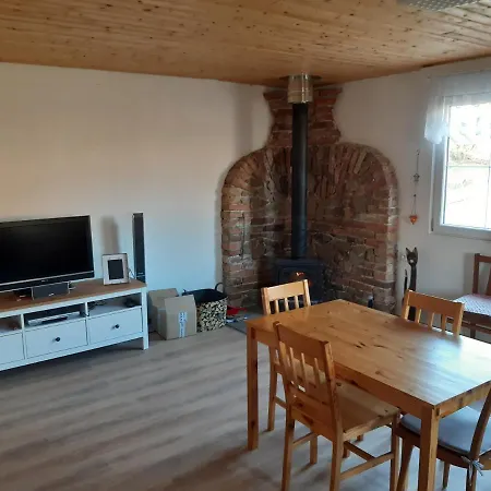 Vcelin - Prazdninovy Domek Mnisek pod Brdy